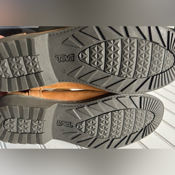 TEVA De La Vina Dos womens size 9 Chelsea boots in new condition - Picture 4 of 6